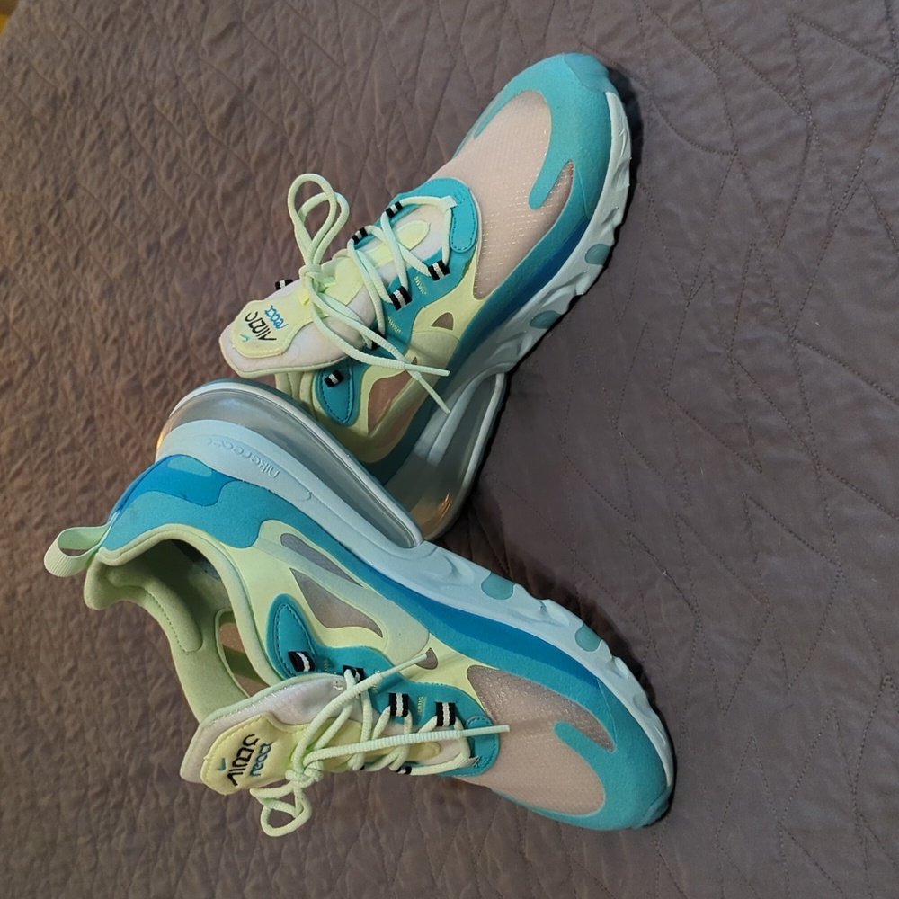 Air Max 270
